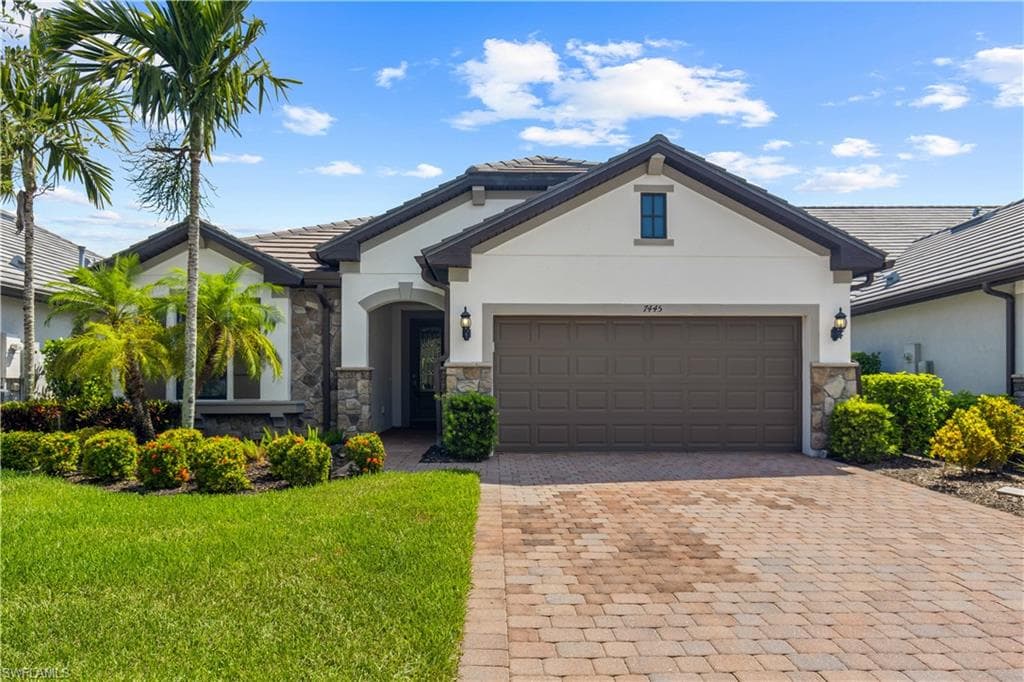 7445 Winding Cypress DR NAPLES, FL 34114