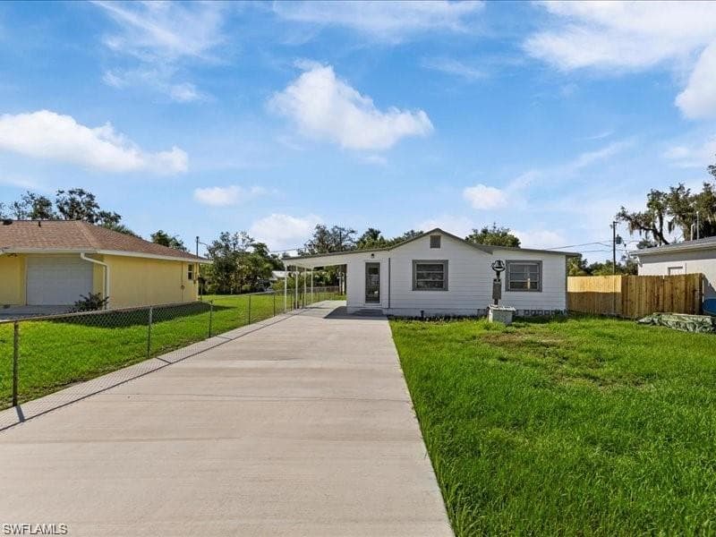 8025 Roy DR PUNTA GORDA, FL 33982