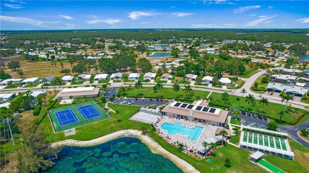 877 Charlemagne BLVD NAPLES, FL 34112