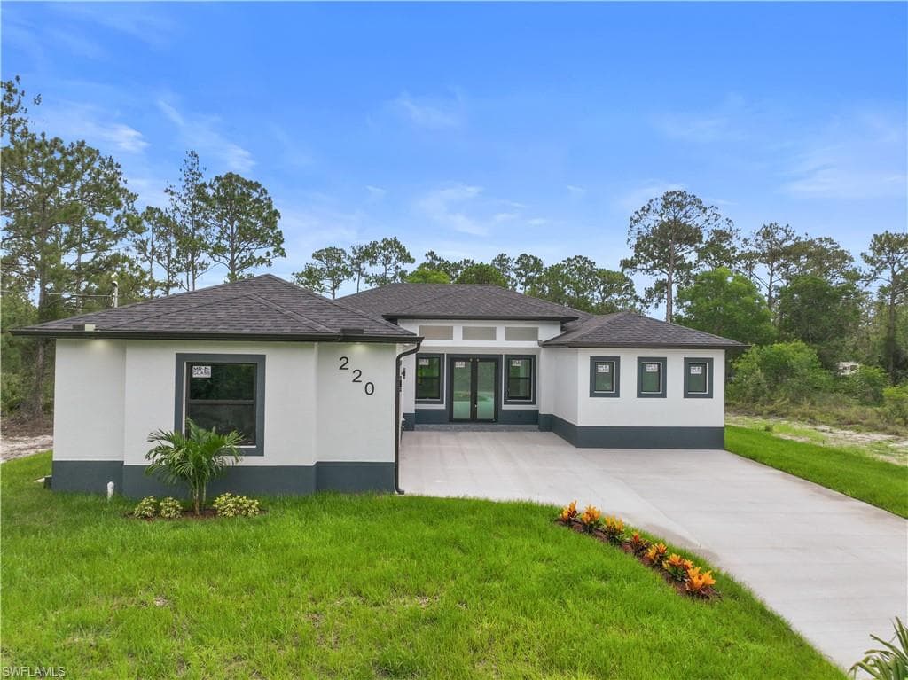 220 Wellington AVE LEHIGH ACRES, FL 33936