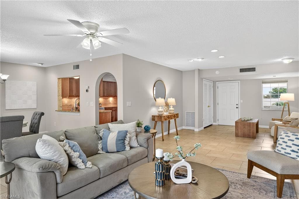 13511 Stratford Place CIR 305 FORT MYERS, FL 33919