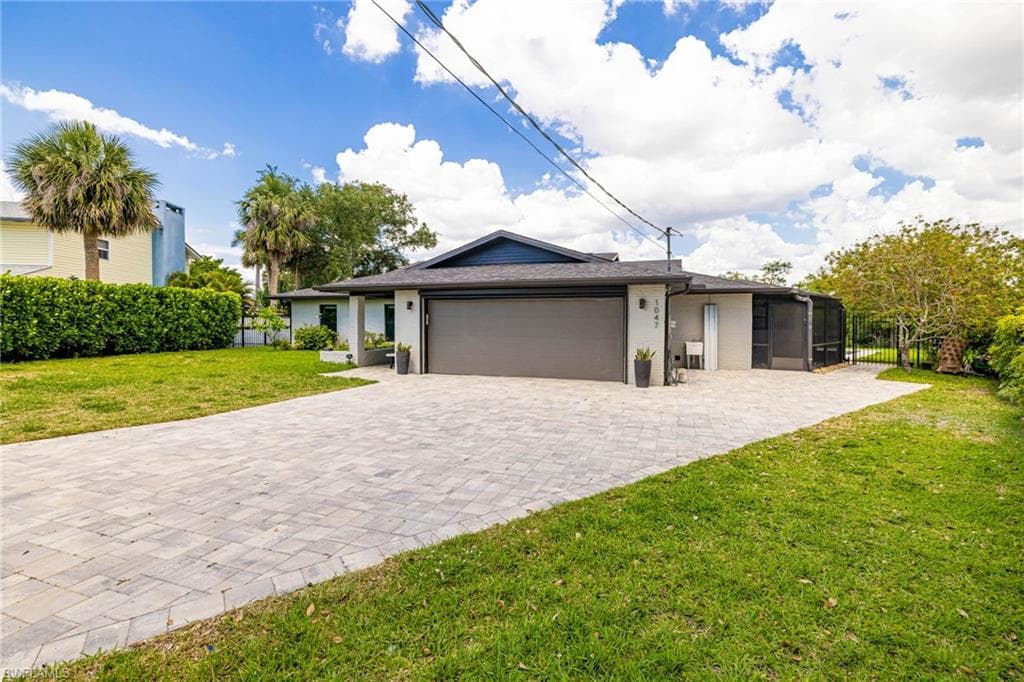 1047 Averly ST FORT MYERS, FL 33919