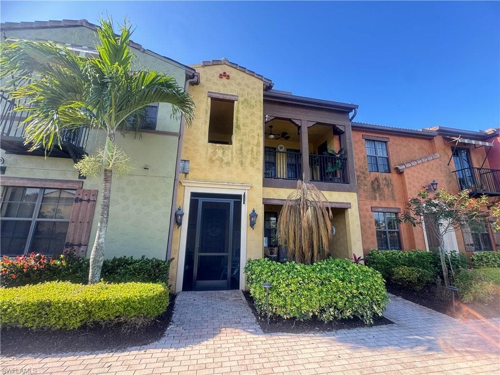 11908 Izarra WAY 7002 FORT MYERS, FL 33912