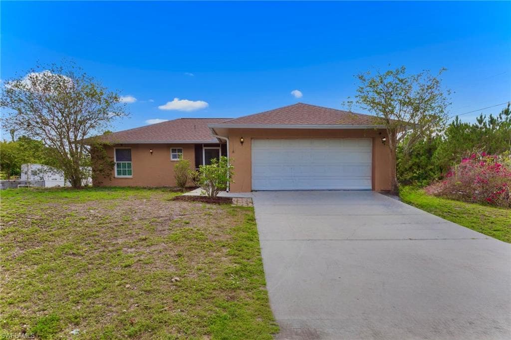 911 Medford AVE S LEHIGH ACRES, FL 33974
