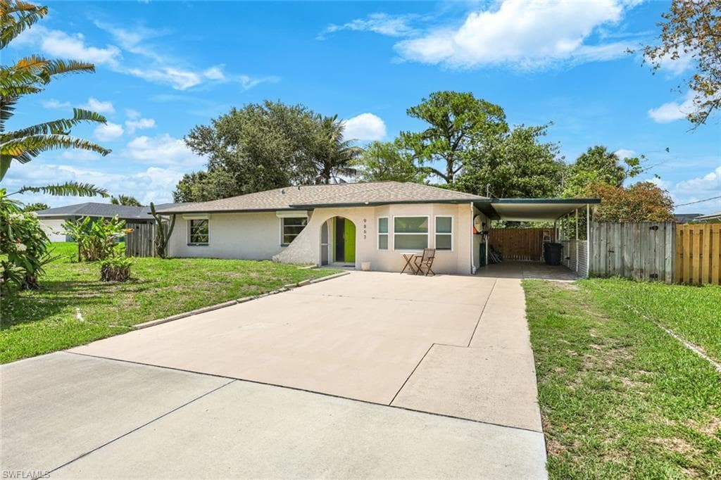 9863 Kentucky ST BONITA SPRINGS, FL 34135