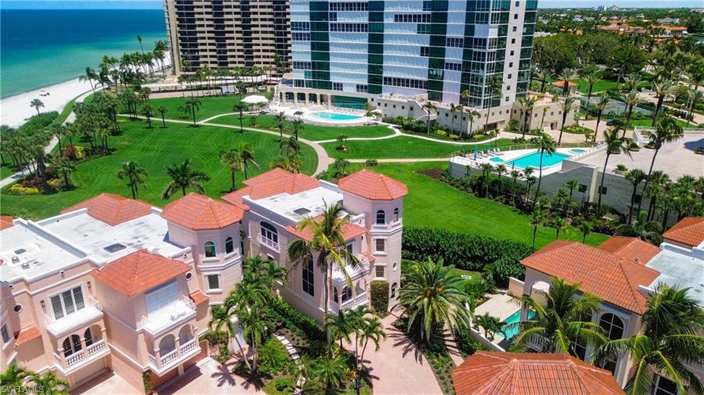 21 Casa Mar LN 21 NAPLES, FL 34103