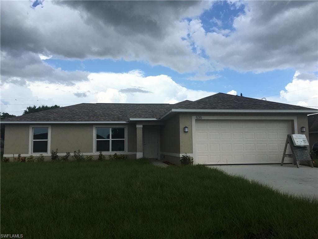 535 SE 8th TER CAPE CORAL, FL 33990