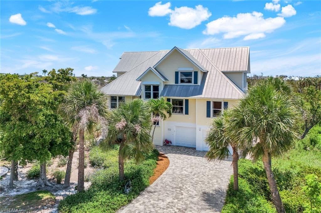 654 Sea Oats DR SANIBEL, FL 33957