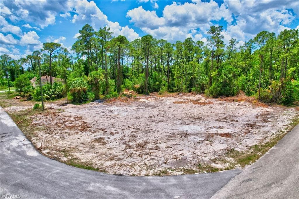 2123 Jefferson AVE ALVA, FL 33920