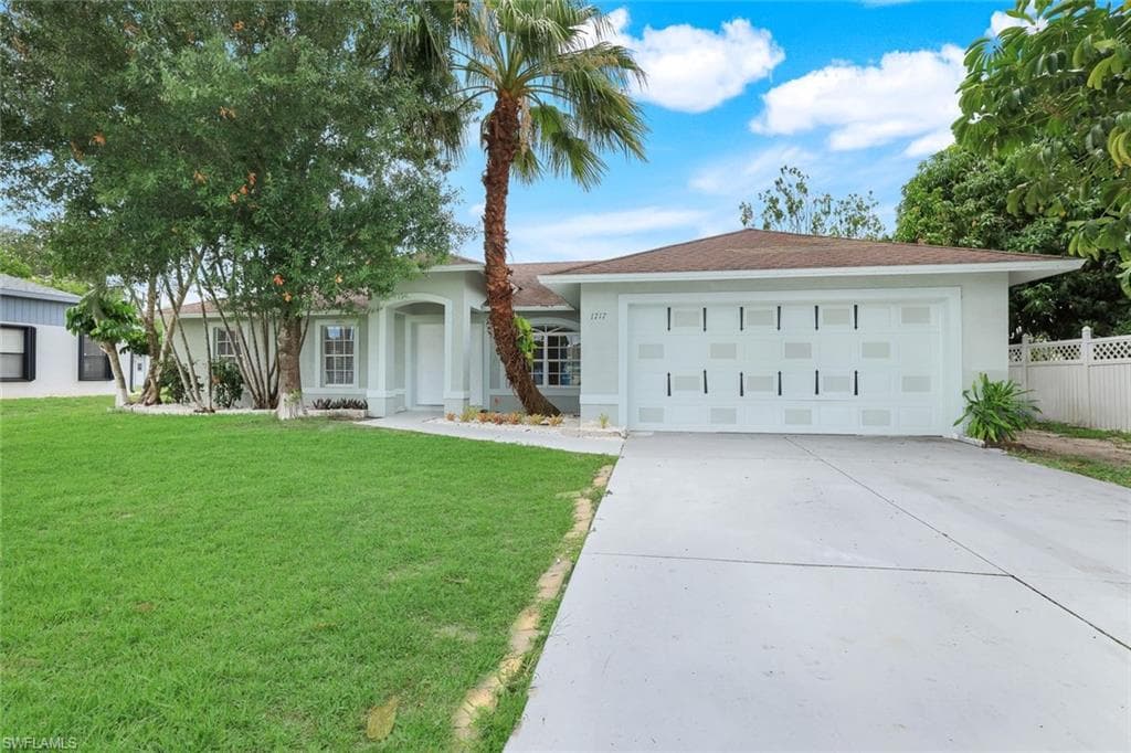 1717 43rd ST SW NAPLES, FL 34116