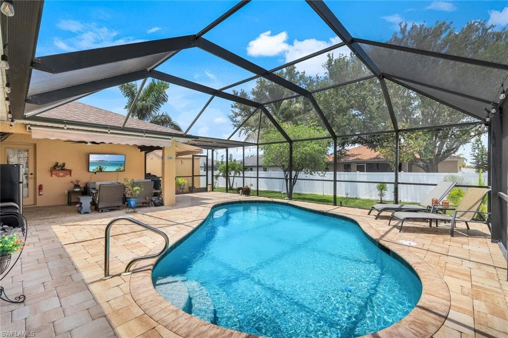 502 7th AVE CAPE CORAL, FL 33993