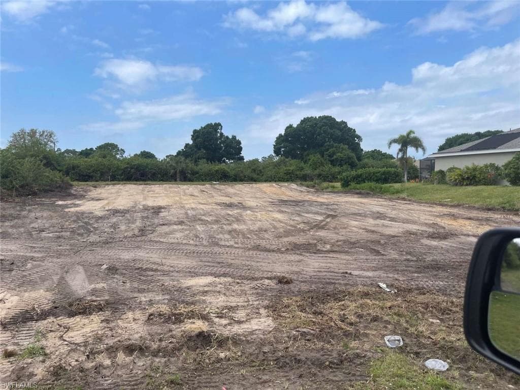 917 Chaplin AVE LEHIGH ACRES, FL 33971
