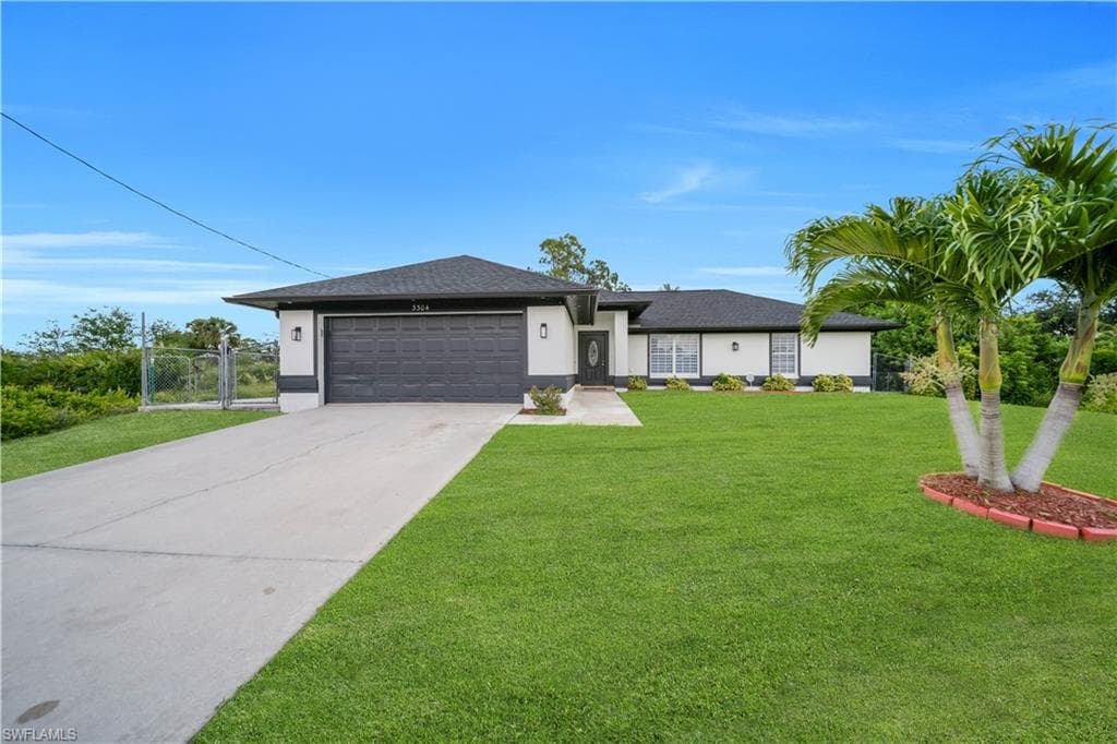 3304 44th ST SW LEHIGH ACRES, FL 33976