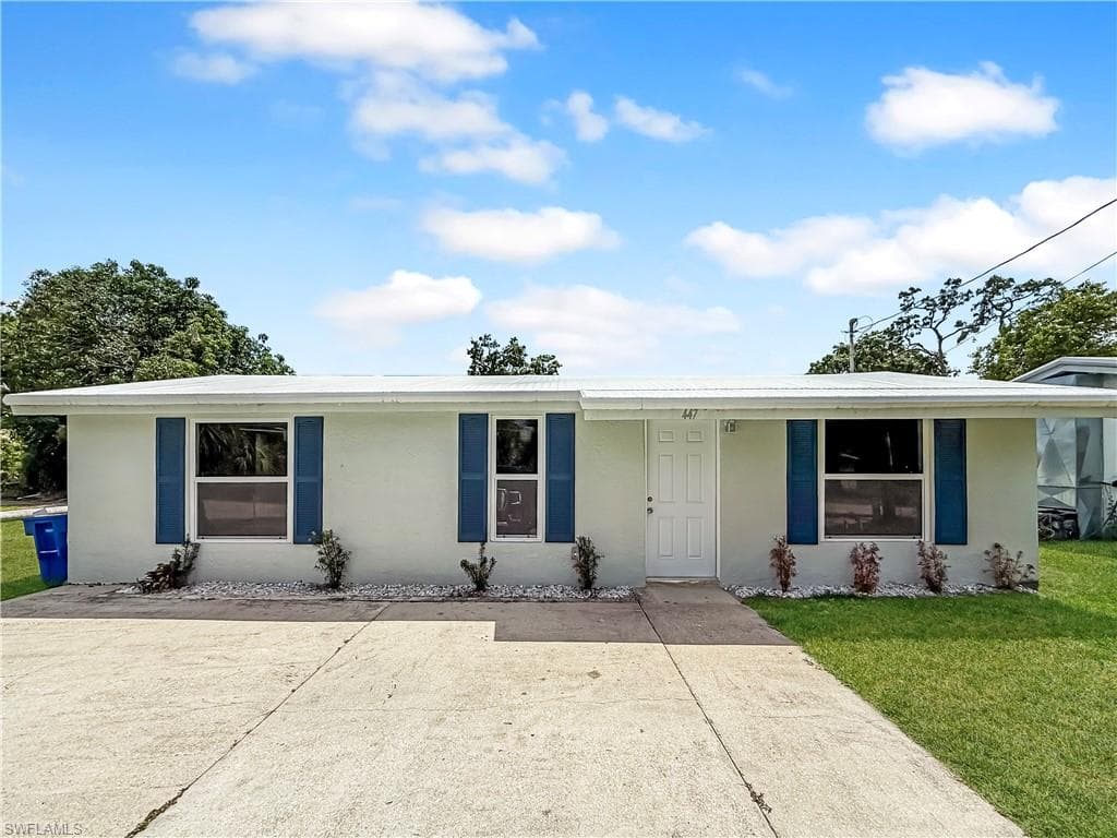 447 Clark ST NORTH FORT MYERS, FL 33903