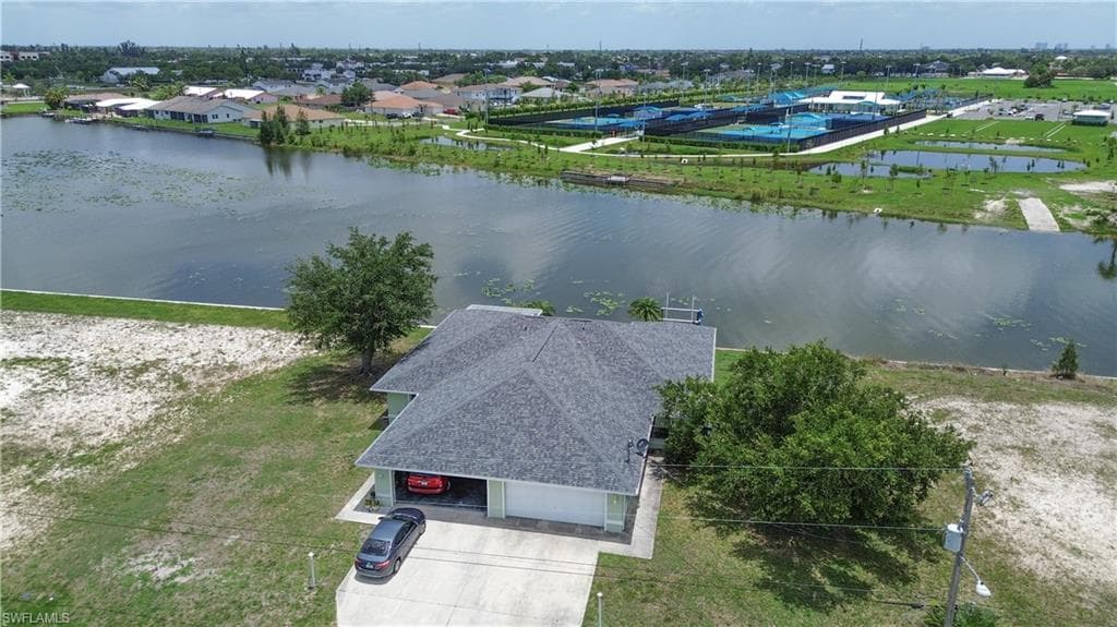 513 SW 3rd CT CAPE CORAL, FL 33991
