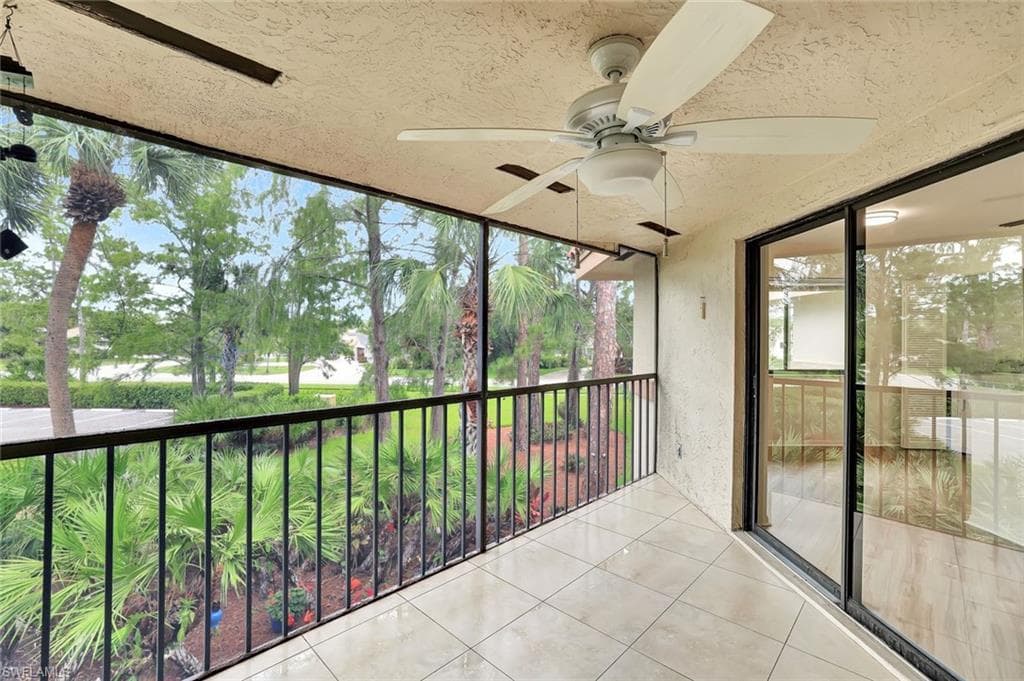 206 Bennington DR 5 NAPLES, FL 34104