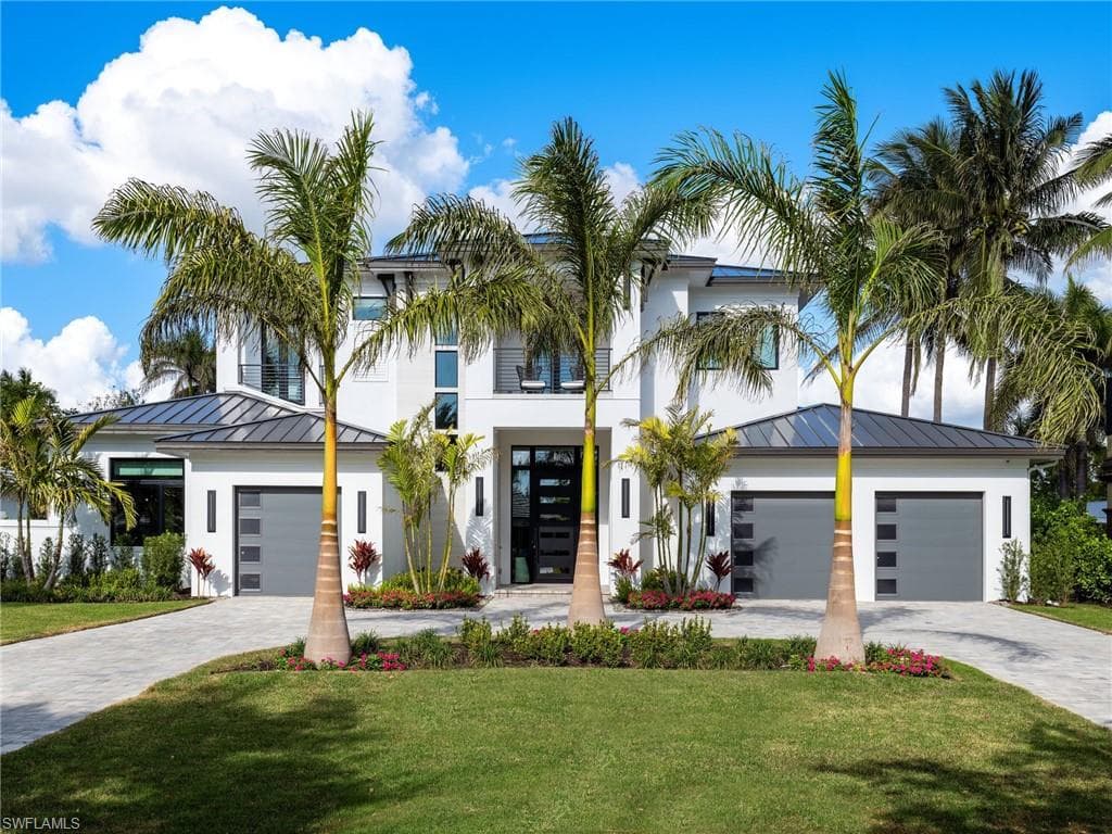 767 Park Shore DR NAPLES, FL 34103