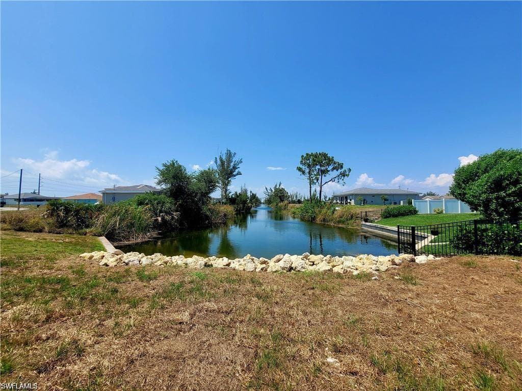 2307 NW 18th TER CAPE CORAL, FL 33993