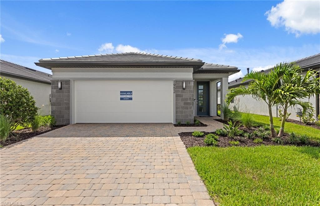 1952 Sierra CT NAPLES, FL 34120