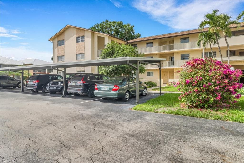 1020 Palm View DR C203 NAPLES, FL 34110