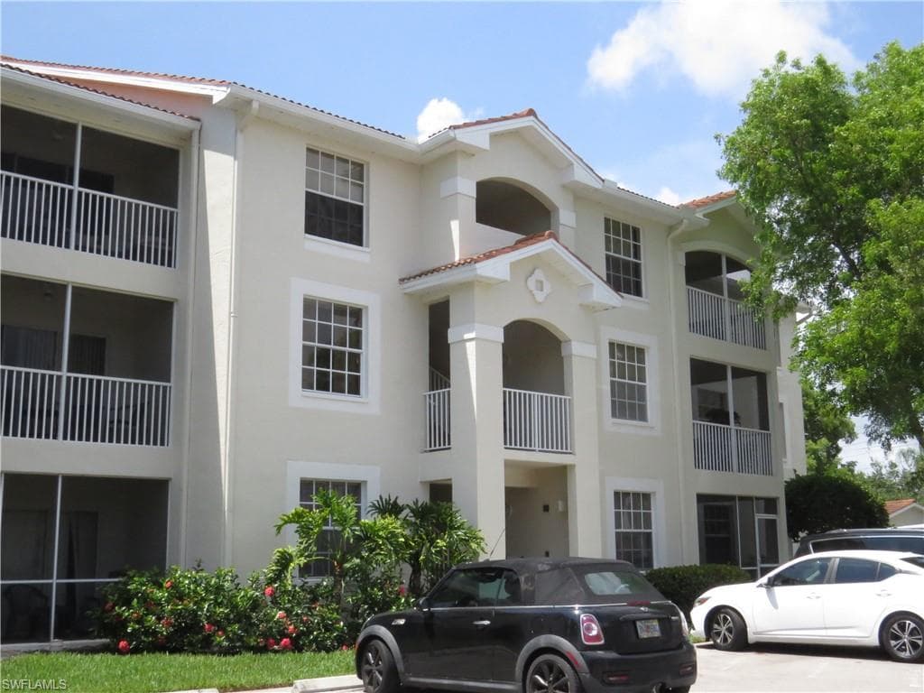 4670 Saint Croix LN 614 NAPLES, FL 34109