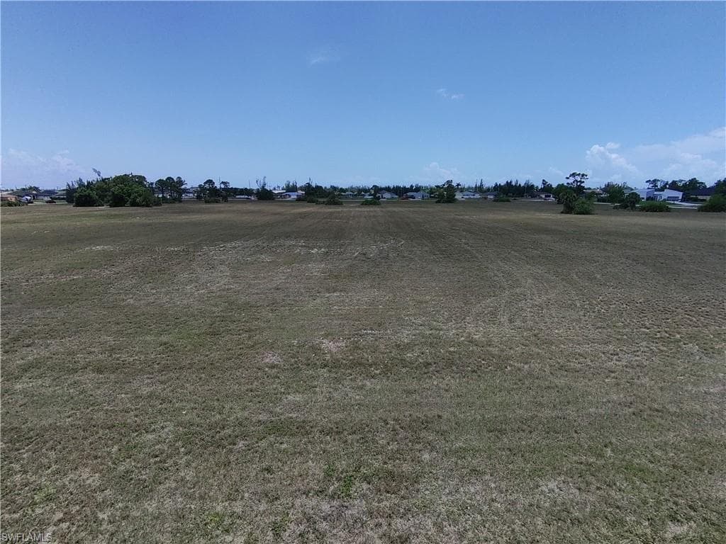 1622 NW 1st TER CAPE CORAL, FL 33993