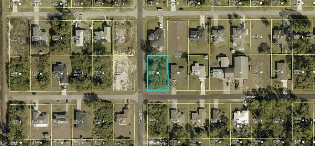 2818 3rd ST SW LEHIGH ACRES, FL 33976