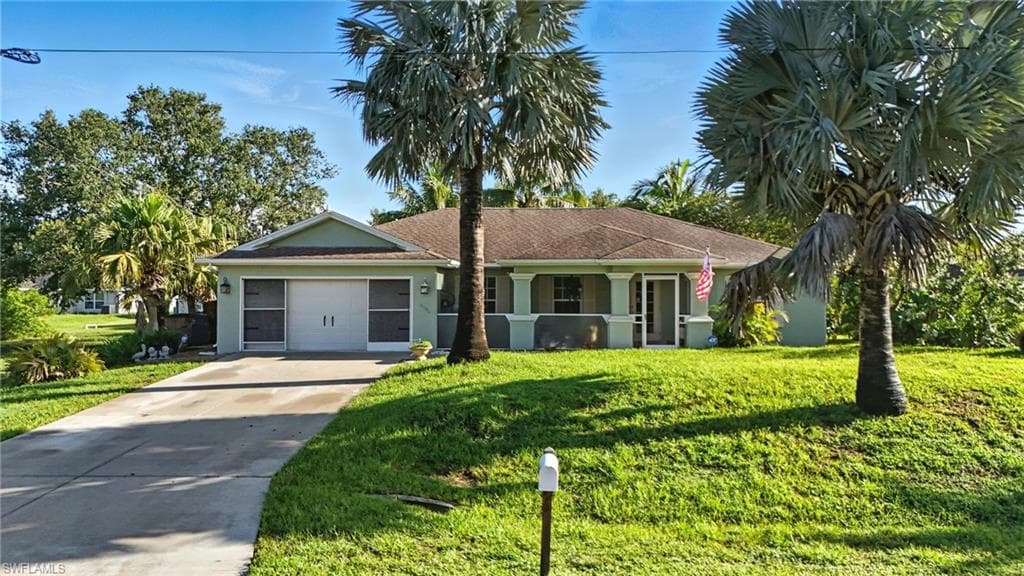 2706 47th ST W LEHIGH ACRES, FL 33971
