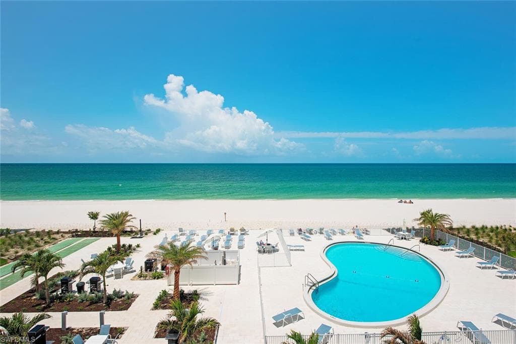 3443 Gulf Shore Blvd N 409 NAPLES, FL 34103