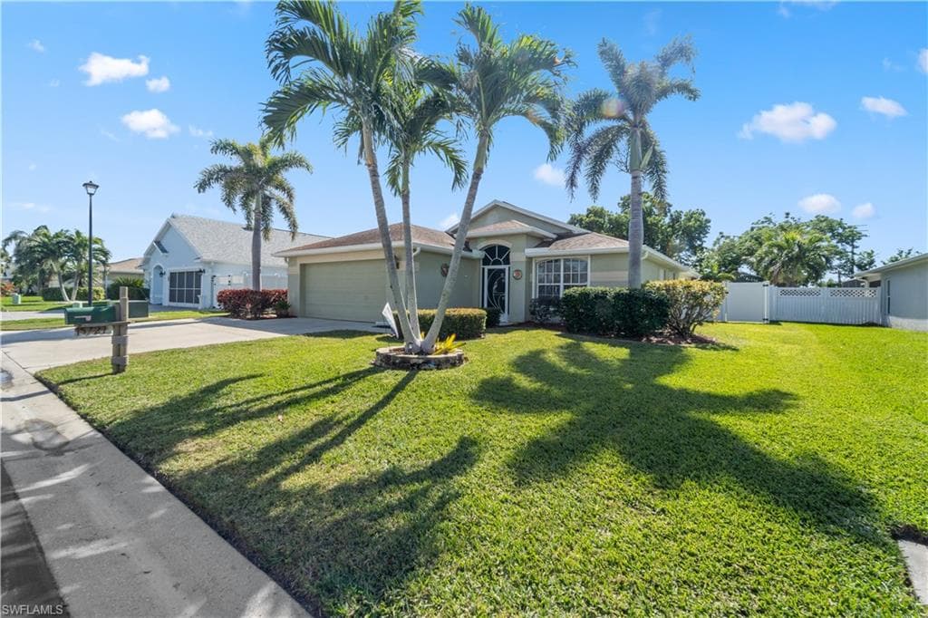 15721 Beachcomber AVE FORT MYERS, FL 33908