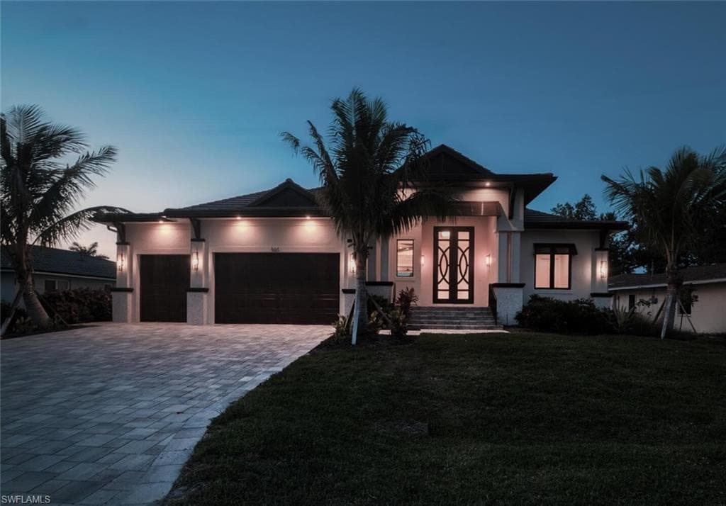 825 Miramar CT CAPE CORAL, FL 33904