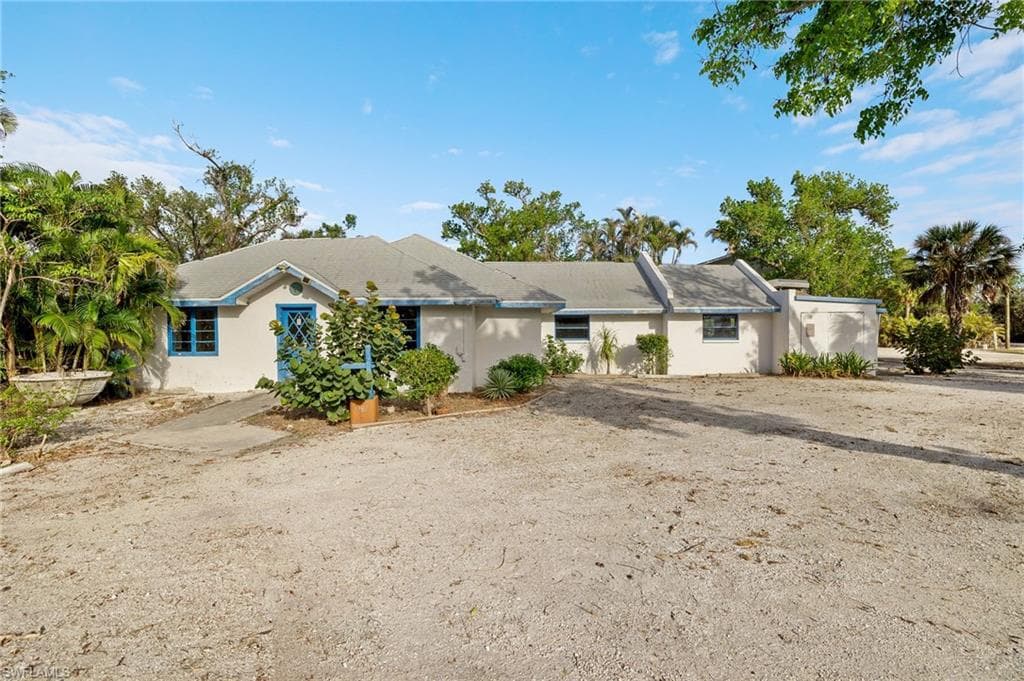 1544 Periwinkle WAY SANIBEL, FL 33957