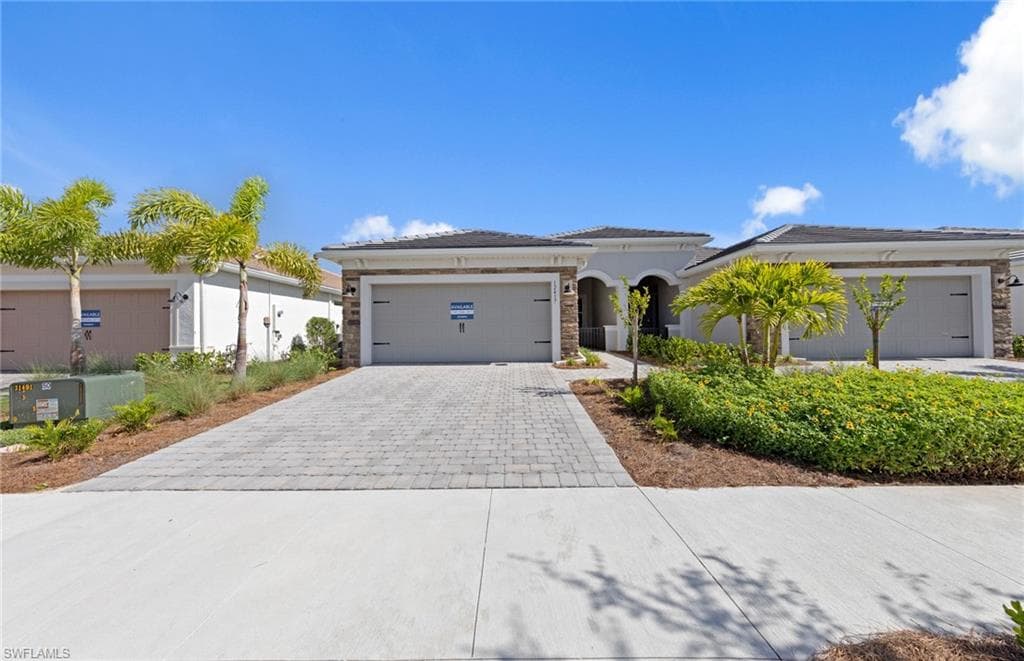 12417 Dolomite WAY ALVA, FL 33920