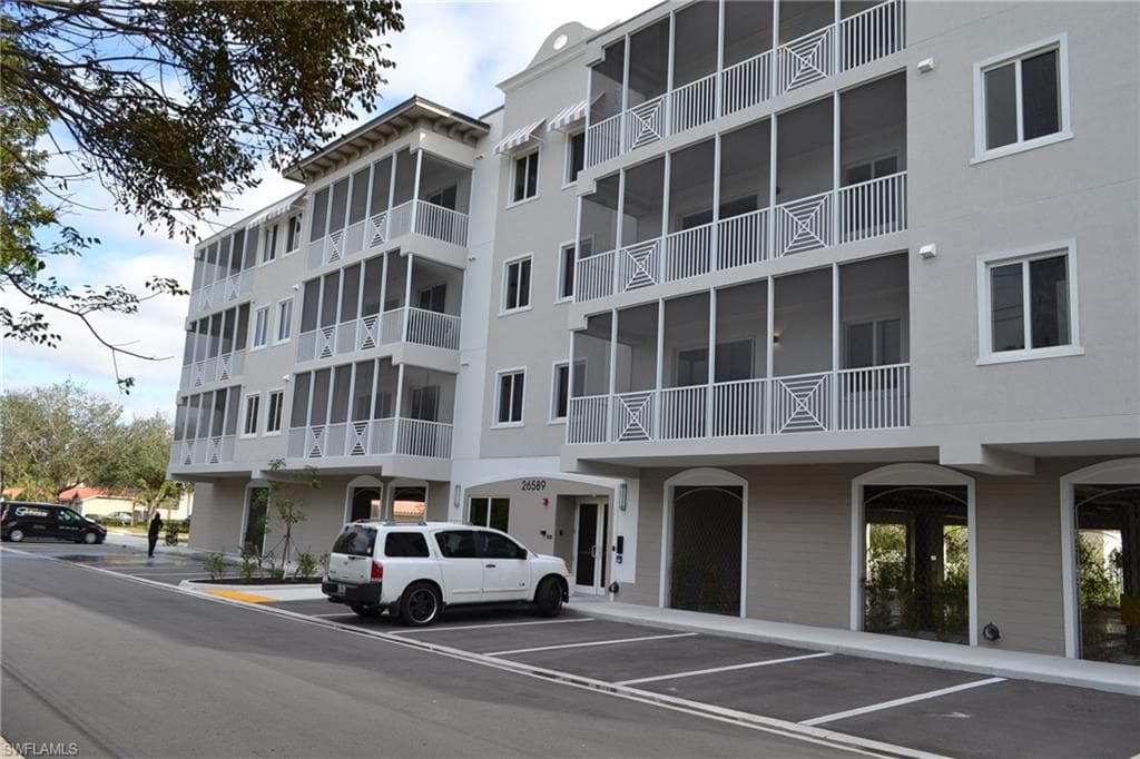 26590 Rosewood Pointe DR A-208 BONITA SPRINGS, FL 34135