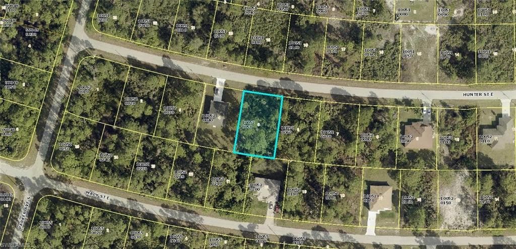 1026 Hunter ST E LEHIGH ACRES, FL 33974