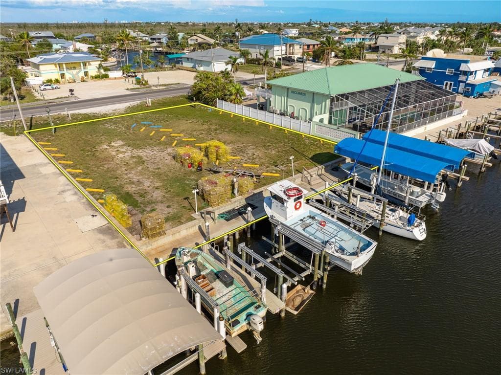 3227 Stringfellow RD OTHER, FL 33956