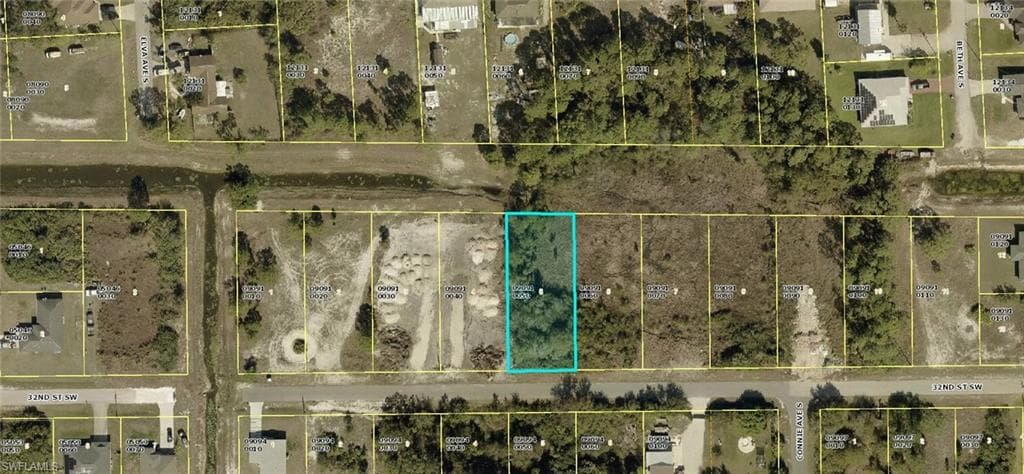 2606 32nd ST SW LEHIGH ACRES, FL 33976