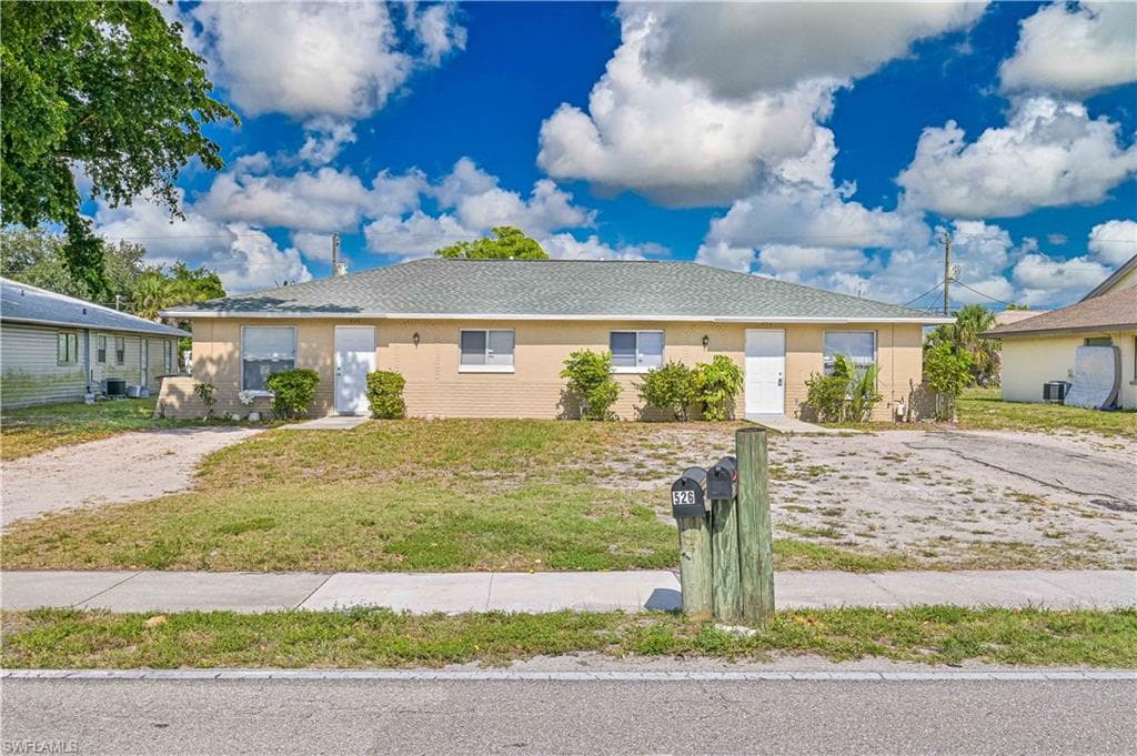 524-526 SE 24th AVE CAPE CORAL, FL 33990