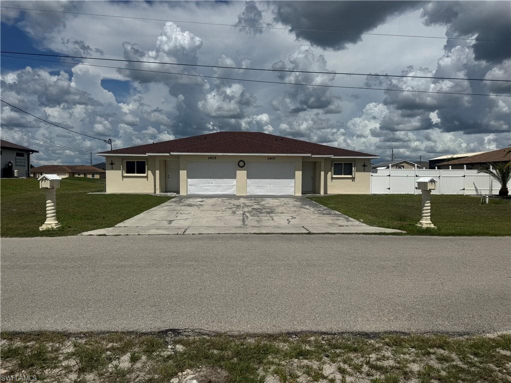 1905/1907 Gordon AVE S LEHIGH ACRES, FL 33973
