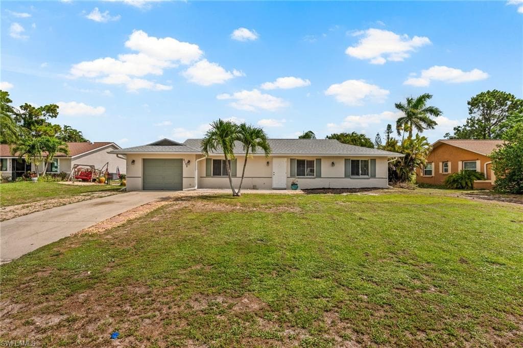 8198 Lake San Carlos CIR FORT MYERS, FL 33967