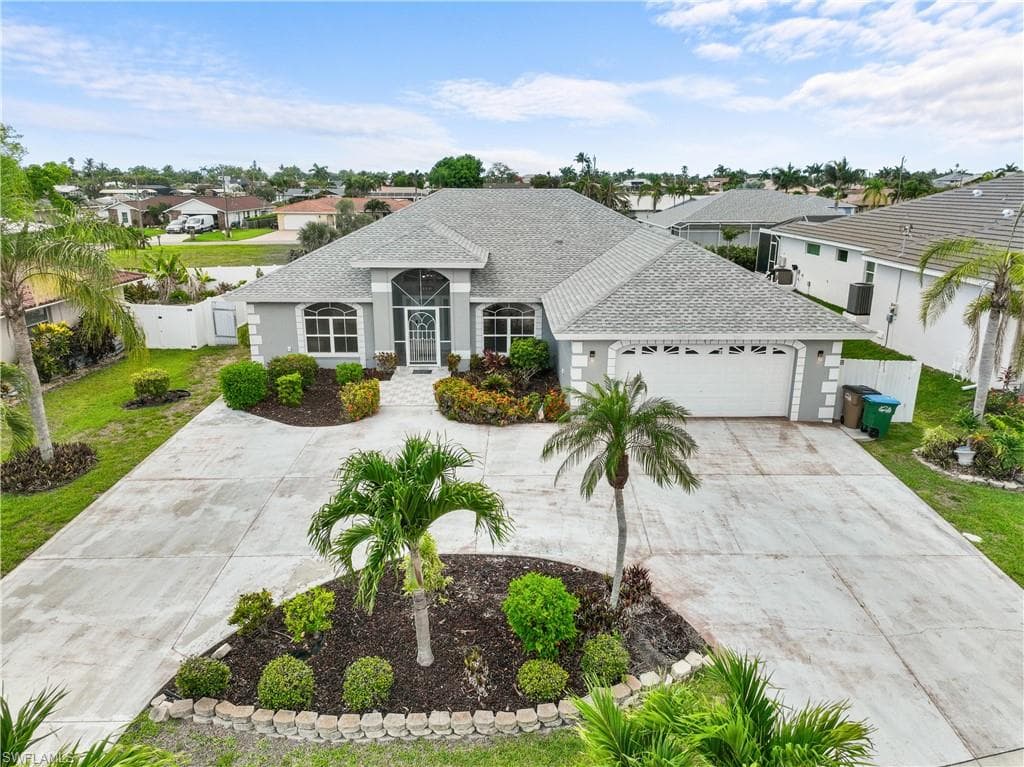 3332 22nd PL CAPE CORAL, FL 33904