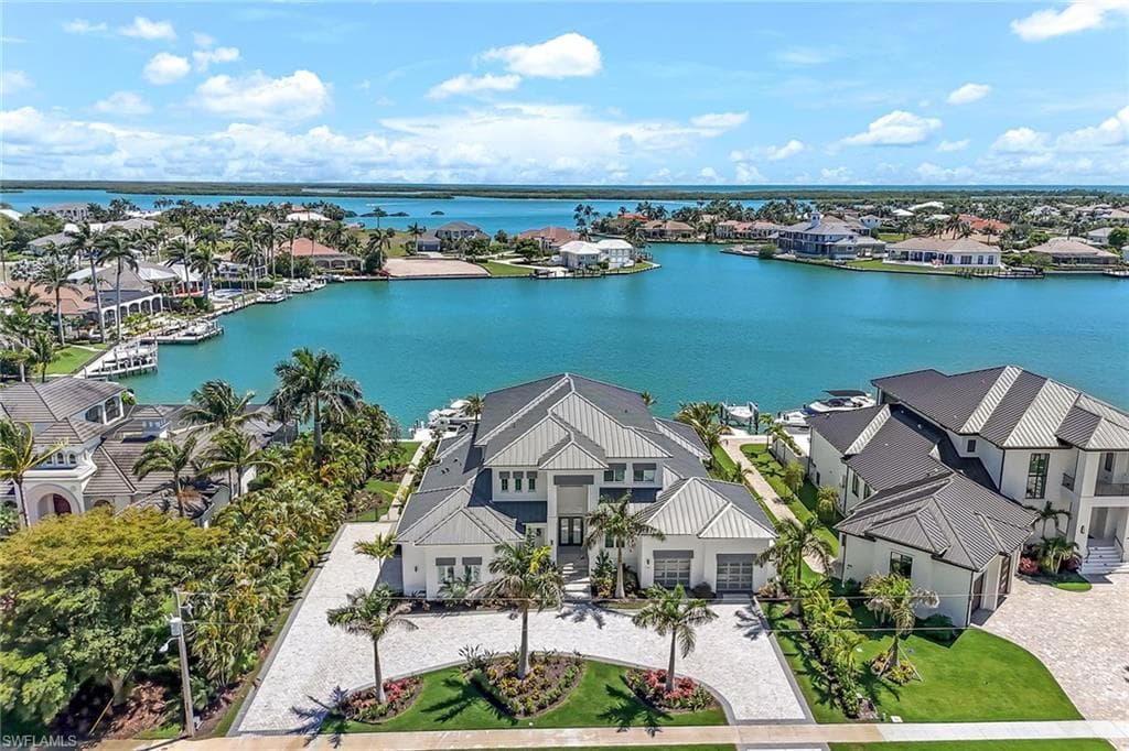 1761 Ludlow RD MARCO ISLAND, FL 34145