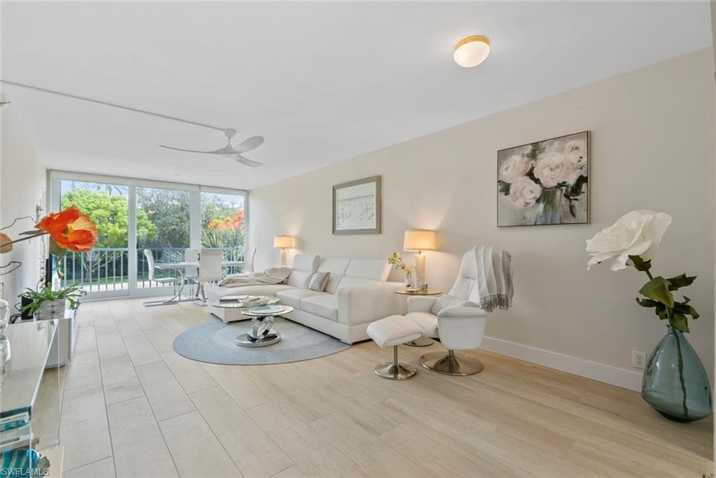 460 Broad AVE S H460 NAPLES, FL 34102