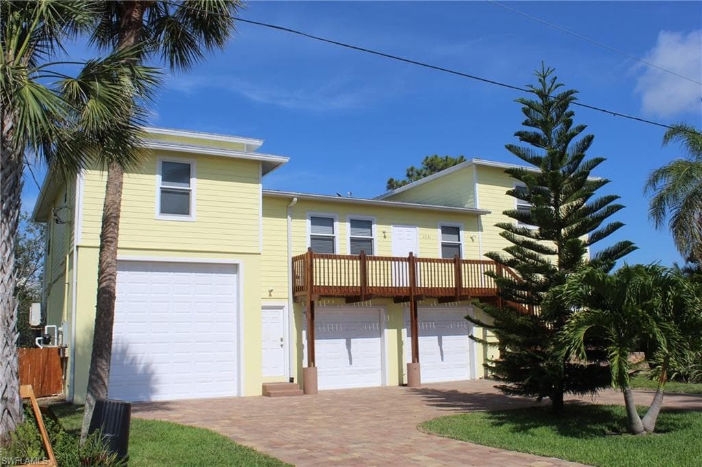 27181 Belle Rio DR BONITA SPRINGS, FL 34135