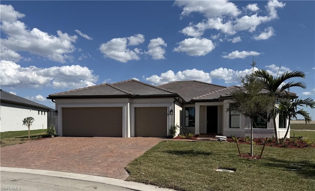 3514 Waterwillow CT ALVA, FL 33920