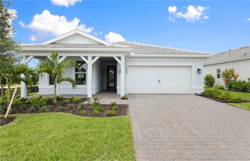 7608 Paradise Tree DR NORTH FORT MYERS, FL 33917