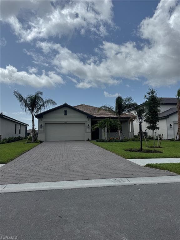 19093 Hinkley DR ESTERO, FL 33928