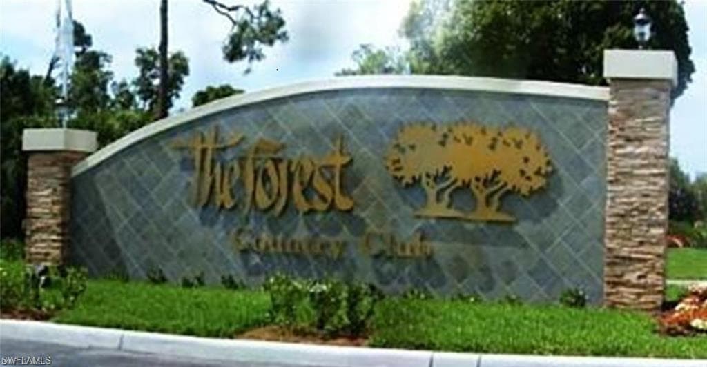 6113 Deer RUN FORT MYERS, FL 33908