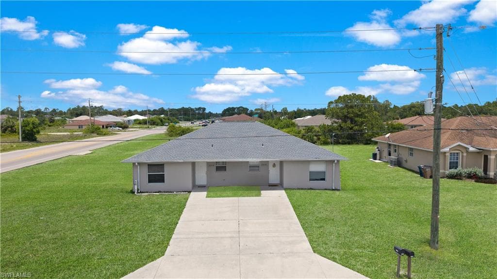 2208/2210 Haviland AVE S LEHIGH ACRES, FL 33973