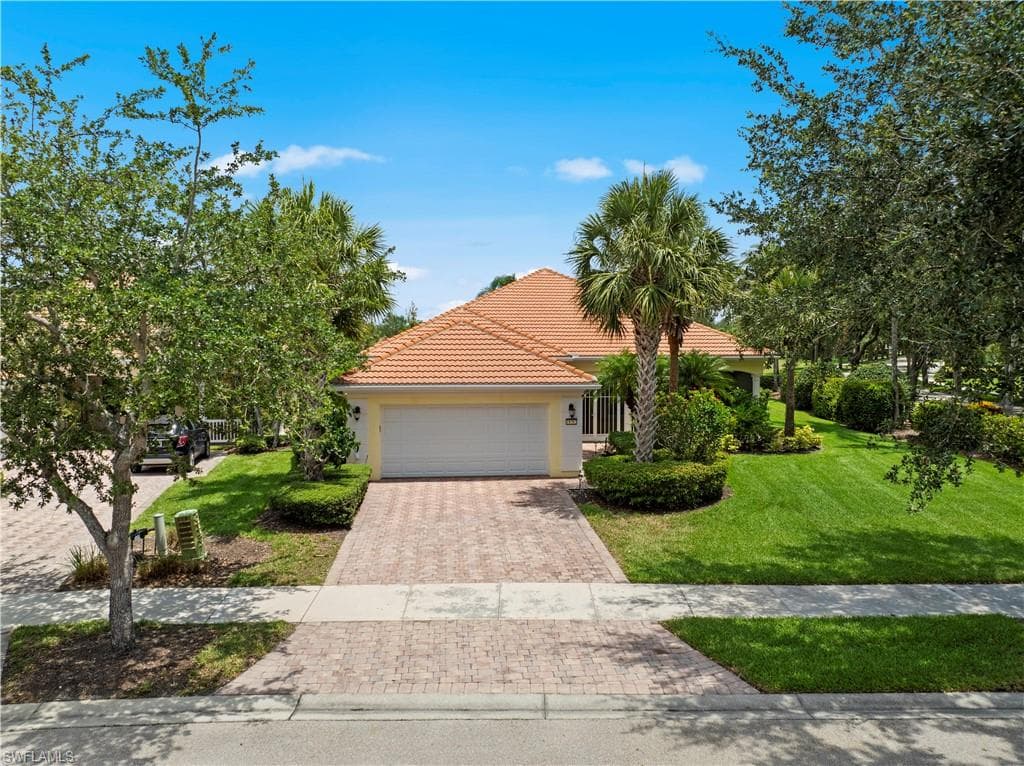 15282 Sea Star LN BONITA SPRINGS, FL 34135